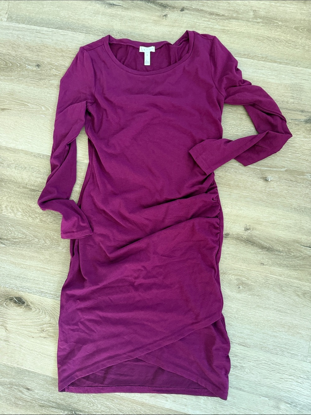Leith Long Sleeve Fitted Dress in Berry Plum